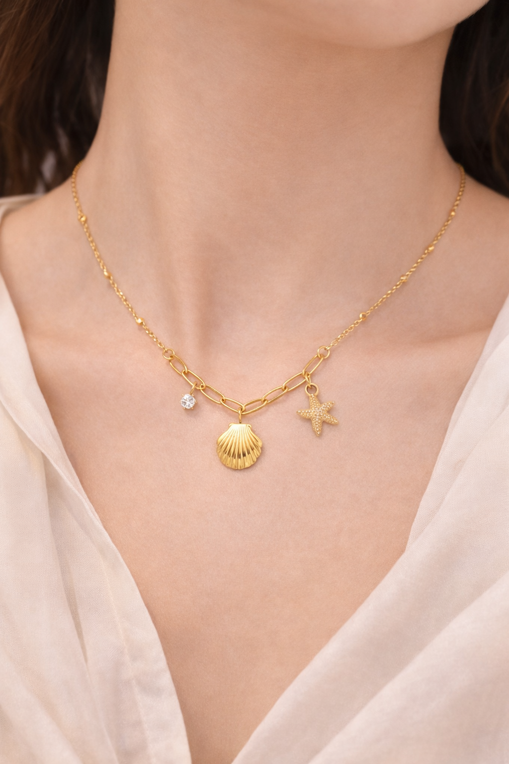 Gold Shell Zircon Necklace