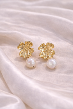 Begonia Pearl Earrings