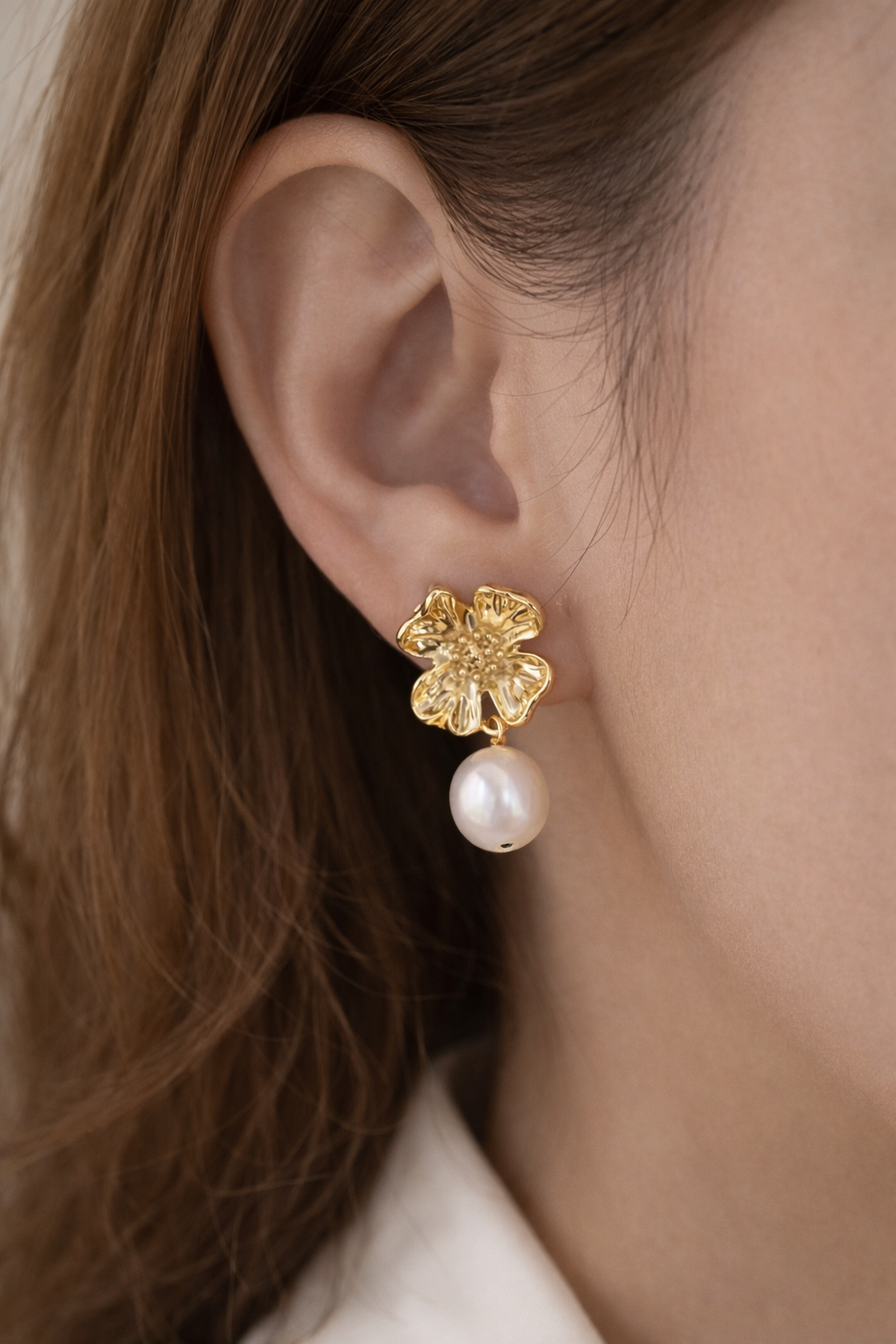 Begonia Pearl Earrings