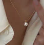 Gold Pearl Pendant Necklace